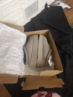 UGG Women's Tazzs II